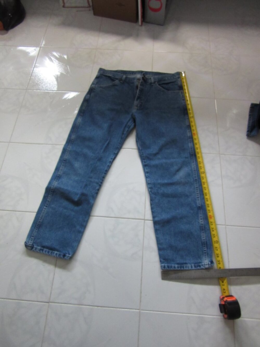 Men's Rustler Jeans 35" x 30" New Condition